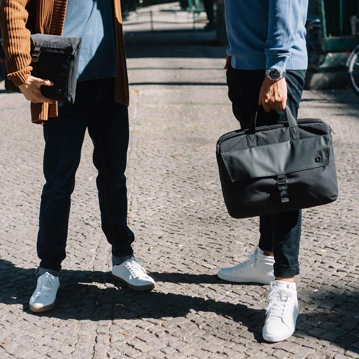 Produktbild Dicota Bag STYLE for Microsoft Surface (15", Microsoft)