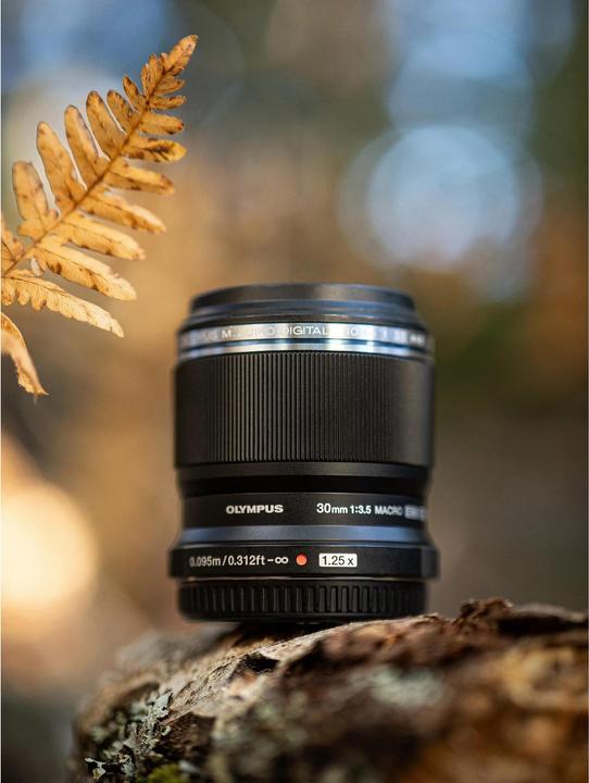 Productafbeelding OM System M.Zuiko Digital ED 30mm F3.5 Macro (Black) (Micro Vier Derde, Micro Vier Derde)