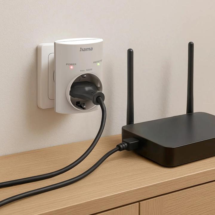 Immagine prodotto Hama Steckdosenadapter, Schutzkontakt, Überspannungsschutz, Netzspannung, Weiss (1 x, CEE 7/3)