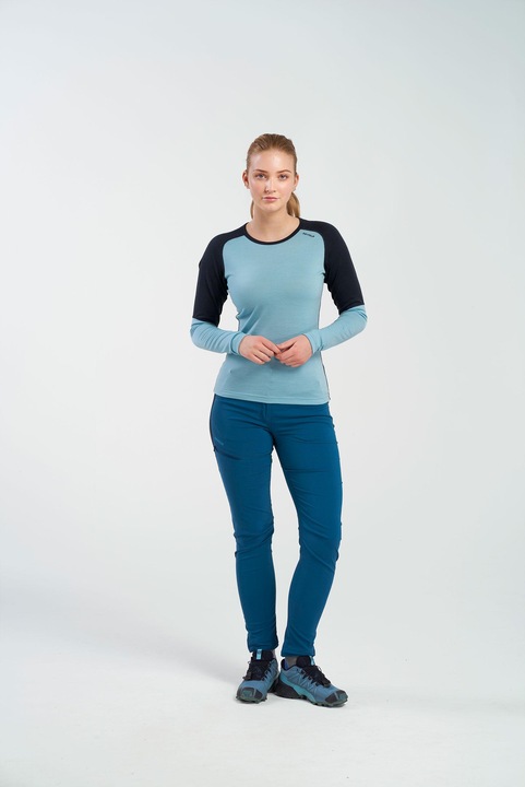 Actual product image Devold Women's Jakta Merino 200 Shirt (L)