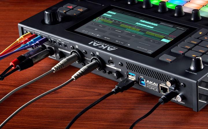 Produktbild Akai Force (Controller)