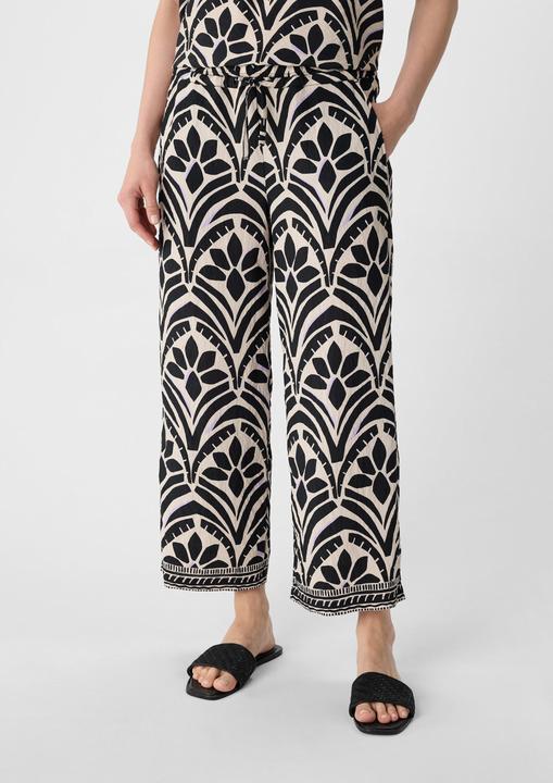 Actual product image Comma Hose Culotte aus Viskosemix mit All-over-Print (34)