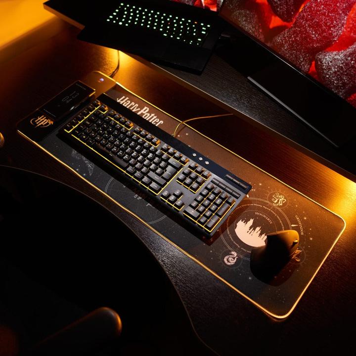 Productafbeelding Numskull Harry Potter - Oversize Gaming Mat & Mobile Charger (XXL)
