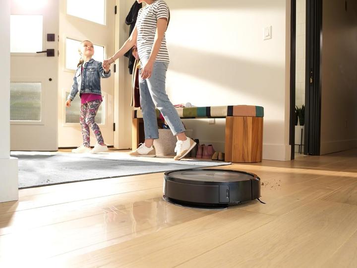 Produktbild iRobot Roomba Combo j5+