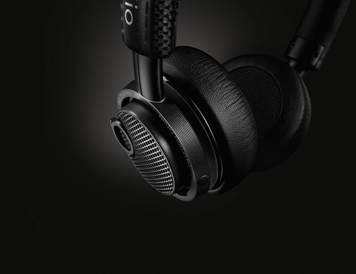 Produktbild Philips Fidelio M2BT (10 h, Akkubetrieb)