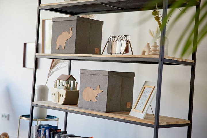 Actual product image Love it Store it PREMIUM toy box with motif