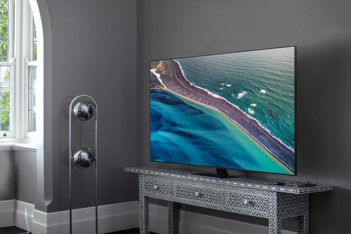 Produktbild Samsung QE49Q80T (49", QLED, 4K, 2020)