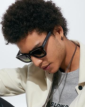 Actual product image Hawkers One Uptown