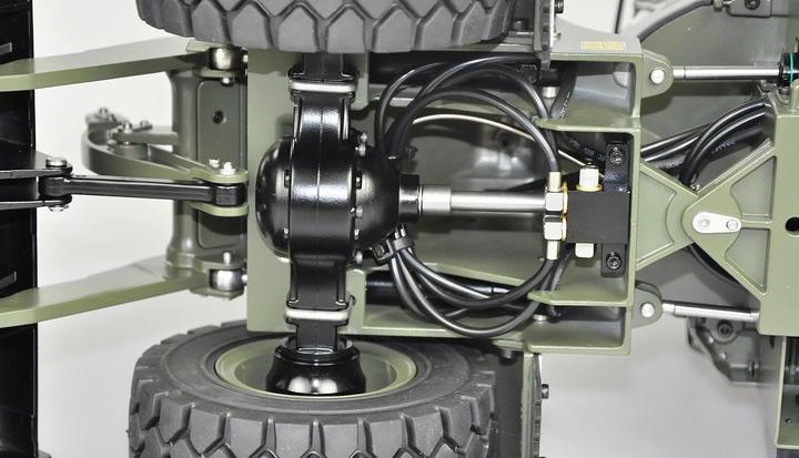 Image du produit Amewi Hydraulique Chargeuse sur pneus militaire (RTR Prêt à fonctionner)