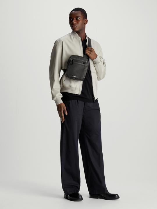 Produktbild Calvin Klein Ck Elevaed Reporter S Mono (95% Recyceltes Polyester, 5% Polyurethan)