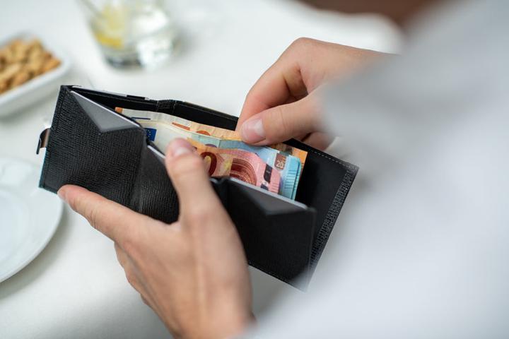Actual product image Exentri Wallet