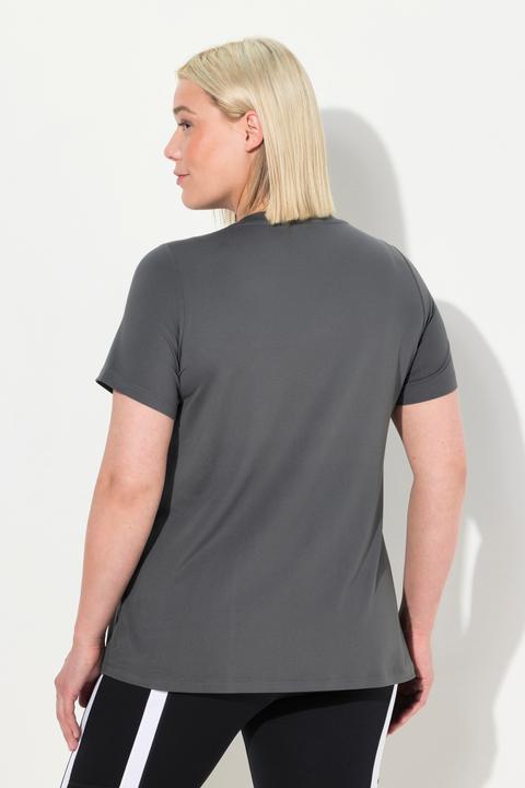 Immagine prodotto Ulla Popken Maglia funzionale classica con scollo a V, mezze maniche e materiale riciclato (42, 44)