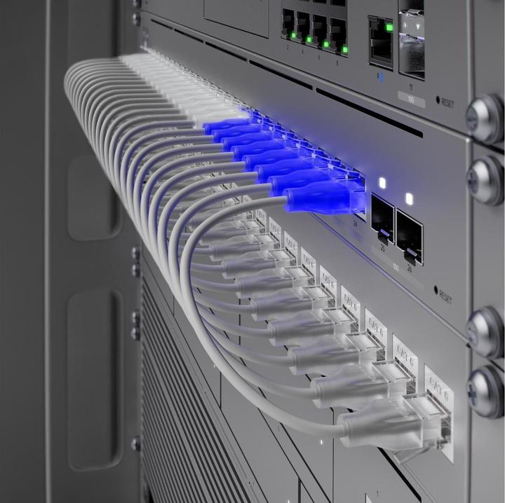 Actual product image Ubiquiti USW-PRO-MAX-24 (24 Ports)