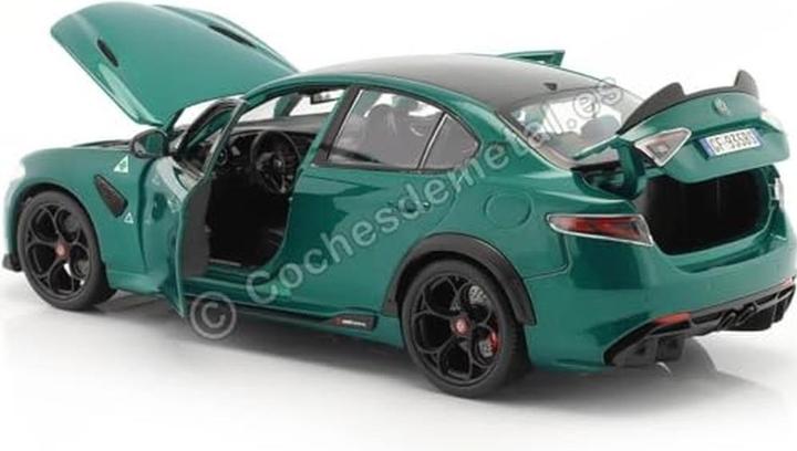 Produktbild Bburago 928814.004 bburago- Alfa Romeo Giulia GTA 20020 1:18 verde