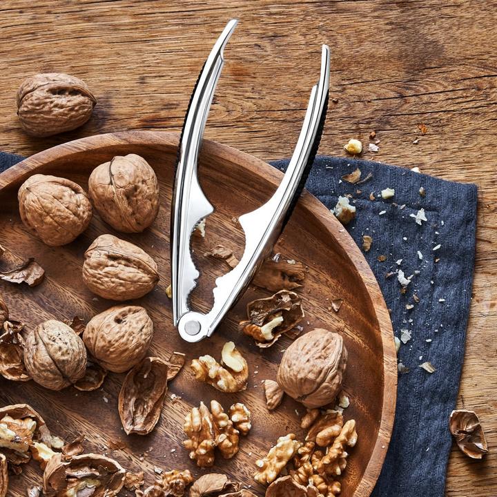 Produktbild WMF Nussknacker 2 Aussparungen für grosse und kleine Nüsse 16cm Zinkdruckguss Nut