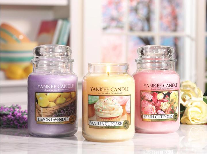 Actual product image Yankee Candle Vanilla Cupcake (623 g)