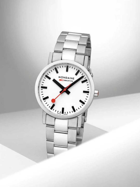 Immagine prodotto Mondaine A658.30323.11SBJ SBB Classic (Fatto in Svizzera, 30 mm)