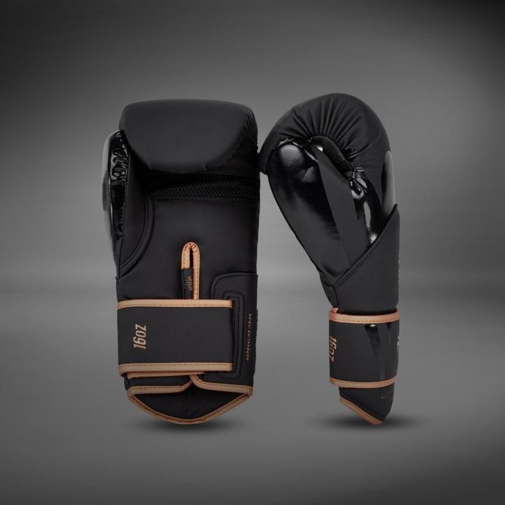 Actual product image Venum Challenger 4.0 Boxhandschuhe (16 OZ, One size)
