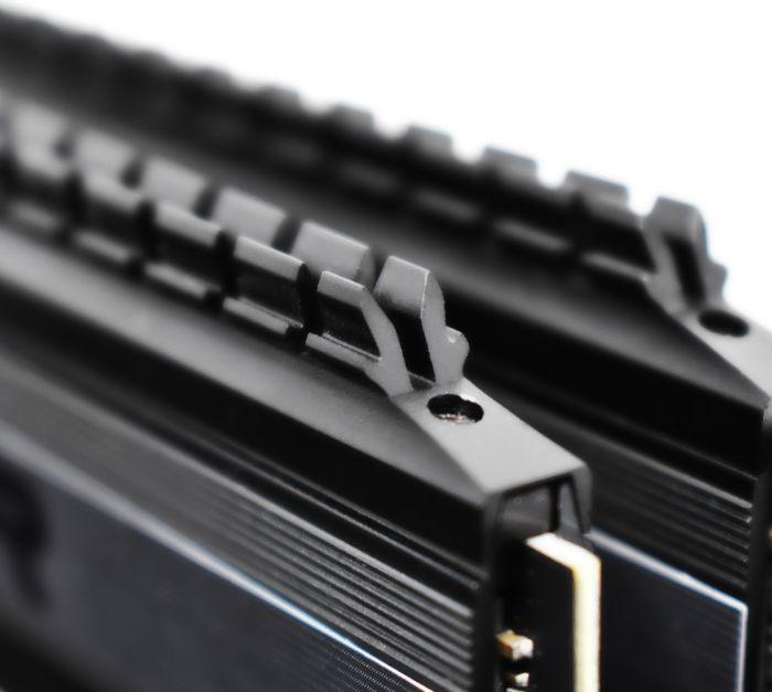 Produktbild Patriot Viper 4 Blackout (2 x 8GB, 3200 MHz, DDR4-RAM, DIMM)