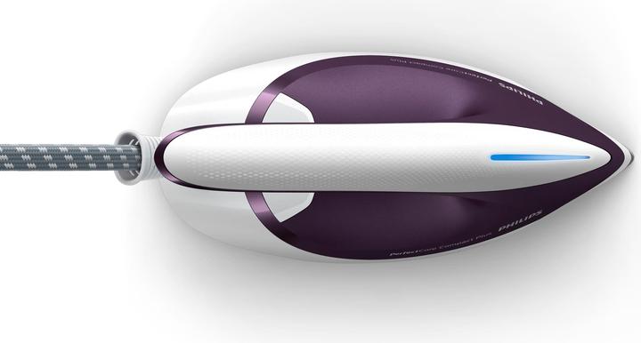 Actual product image Philips PerfectCare Compact Plus steam ironing station (2400 W, 440 g/min)