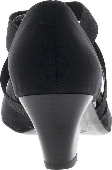 Actual product image Ara Pumps (39)