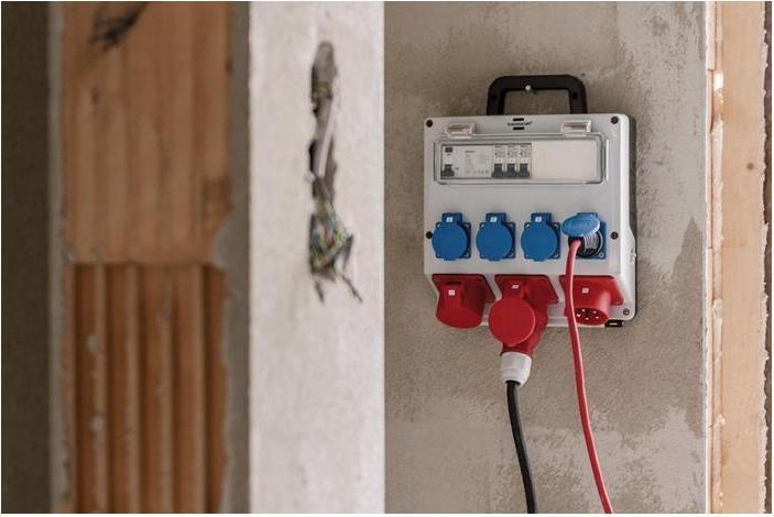 Actual product image Brennenstuhl Wall distributor (6x)