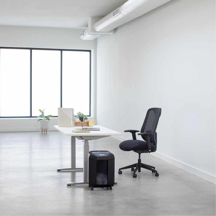 Actual product image Fellowes Powershred LX85 P-4 shredder, 12 pages (Particle cut)