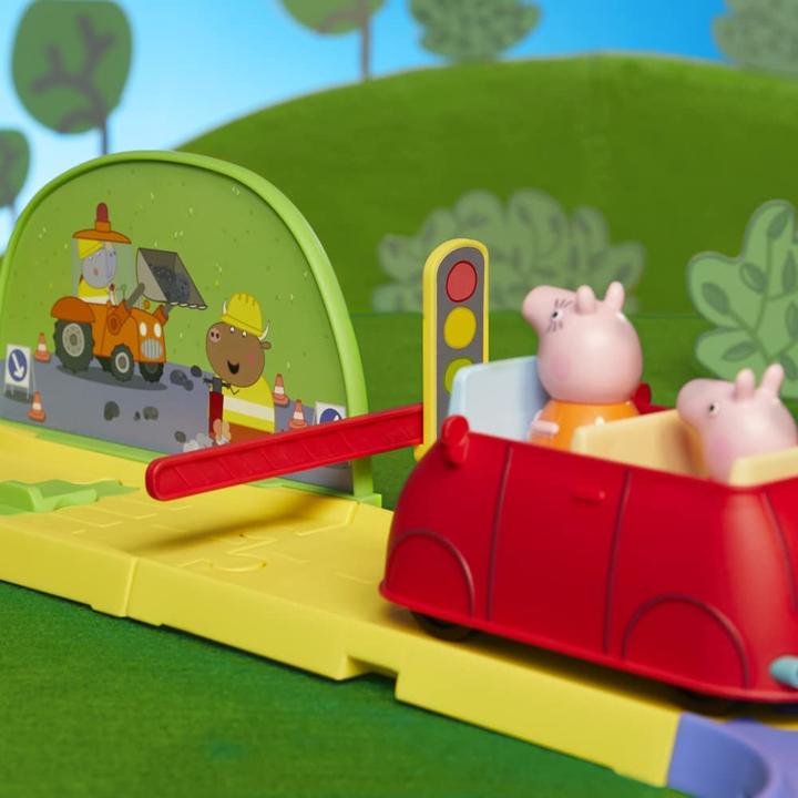 Actual product image Hasbro Peppa's fun city tour