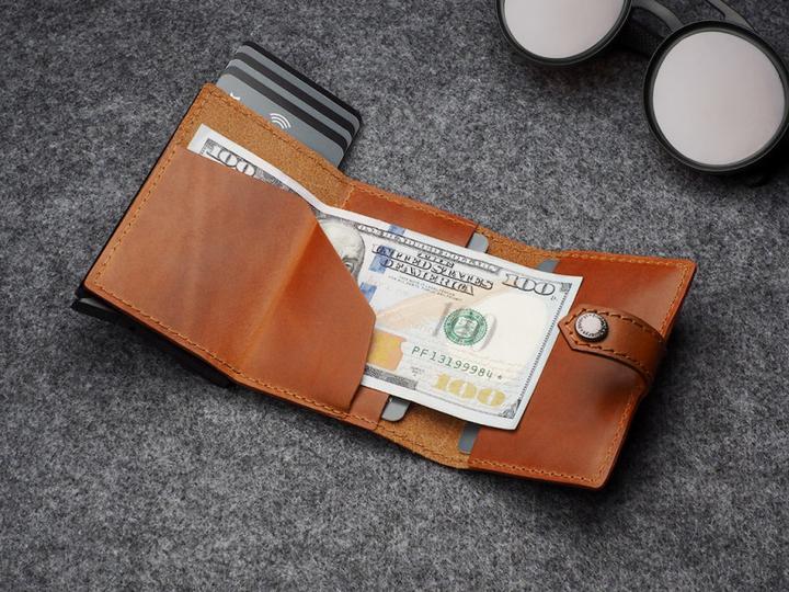 Actual product image Pularys Wallet HIKER MAX credit card holder