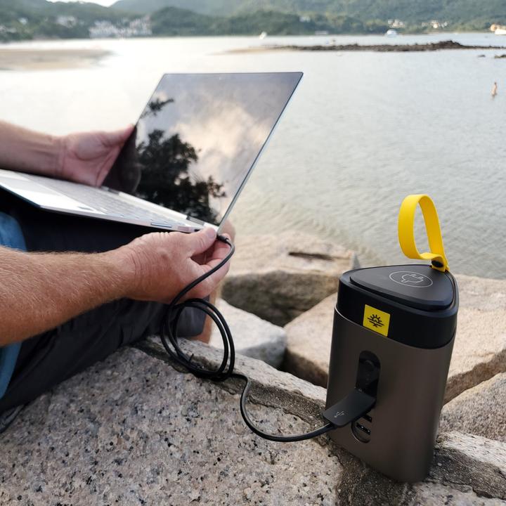 Actual product image Powertraveller Condor 100 (27000 mAh, 60 W)