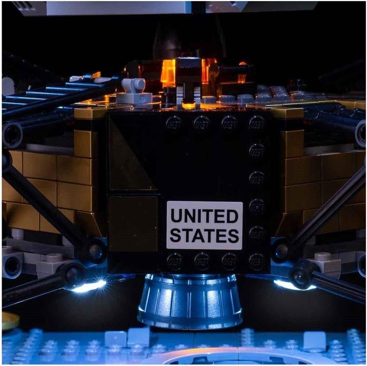 Actual product image Light my bricks LED Light Set 2.0 for LEGO NASA Apollo 11 Lunar Module