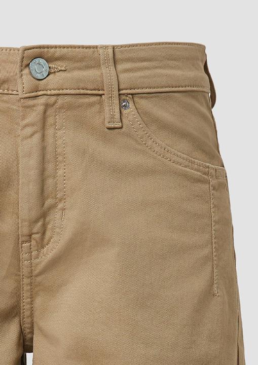 Image du produit S.Oliver Jeans-Hose Jeans-Bermuda Karolin / Straight Fit / Mid Rise / Straight Leg (40)