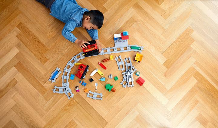 Produktbild LEGO Dampfeisenbahn (10874)