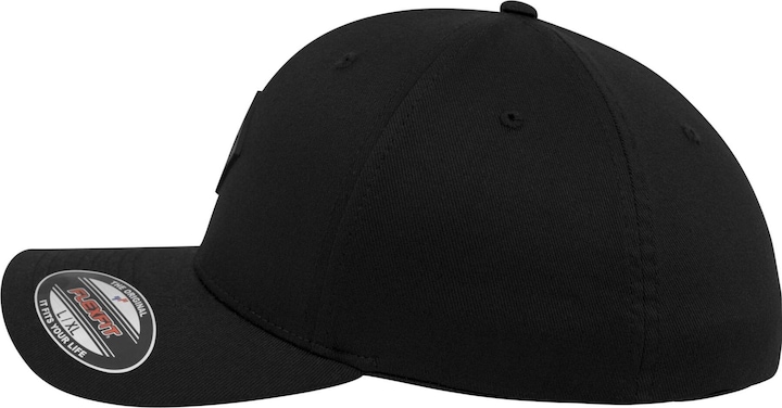 Produktbild Urban Classics Synthetic Leatherpatch Flexfit Cap (S, M)