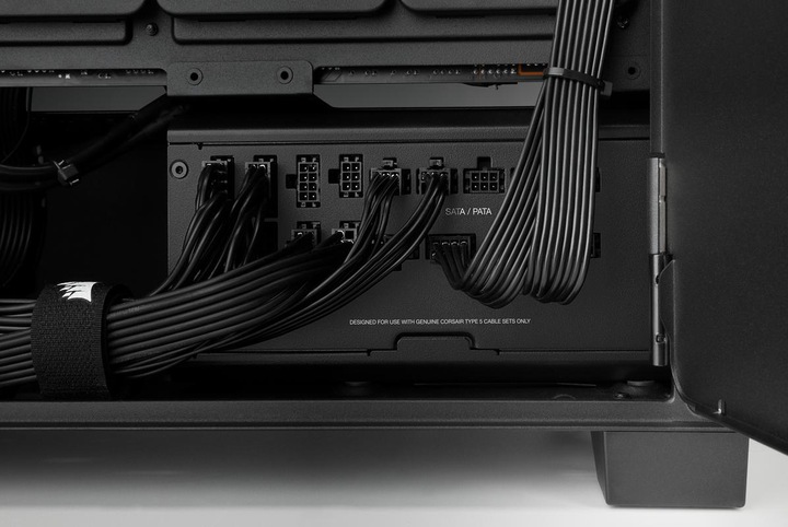 Produktbild Corsair RM1200x SHIFT 80 PLUS Gold (1200 W)