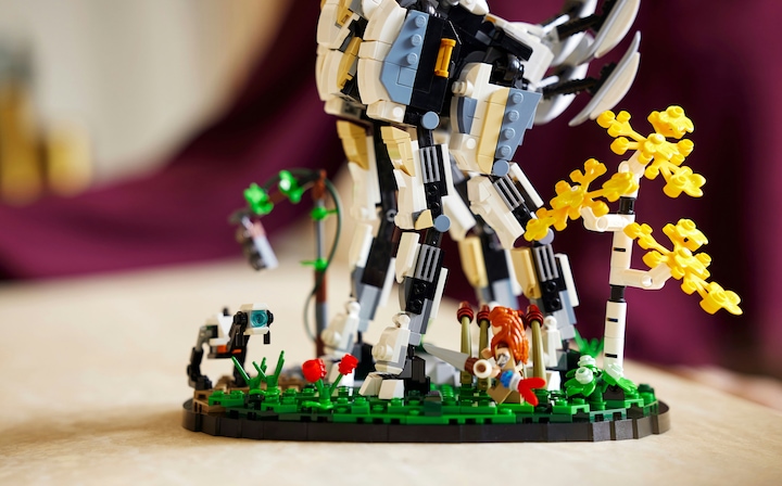 Actual product image LEGO Horizon Forbidden West: Long Neck (76989)