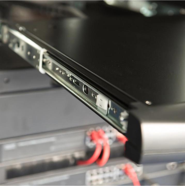 Actual product image Digitus Modular console with 17" TFT (43,2cm), 16-port. Cat.5 KVM & Touchpad, german keyboard