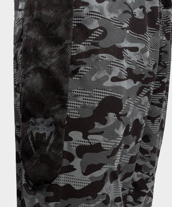 Produktbild Venum Defender Training Shorts - Dark Camo (S)