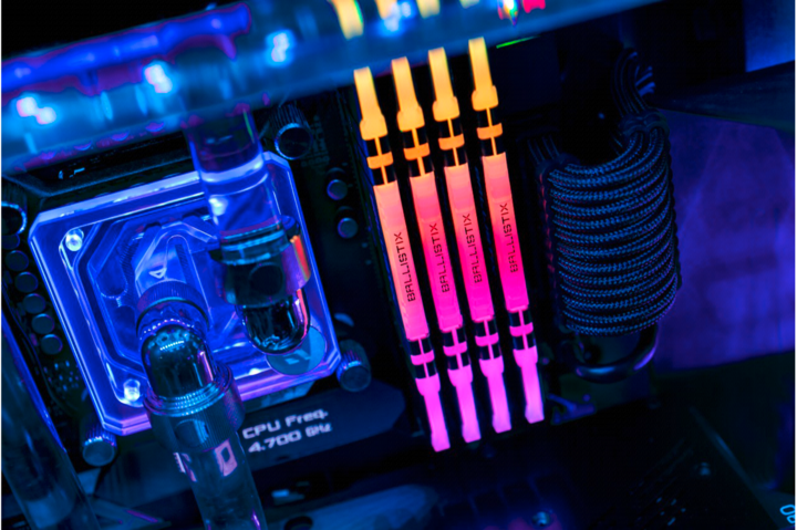 Produktbild Crucial Ballistix RGB (2 x 16GB, 3600 MHz, DDR4-RAM, DIMM)