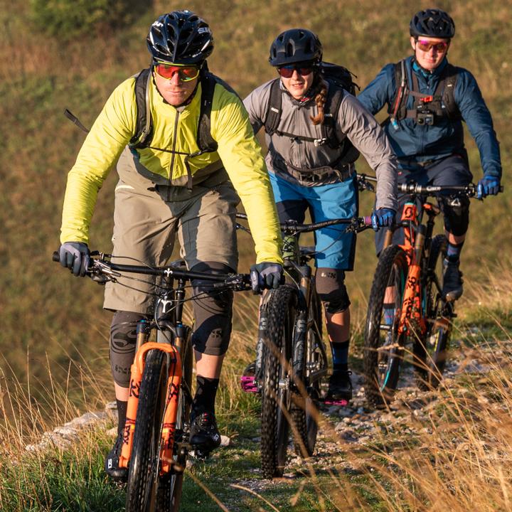 Produktbild Löffler Loeffler Radlerhosen mit Sitzpolster kurz M Bike Shorts Leon-G CSL Herren - Schwarz (XXL)