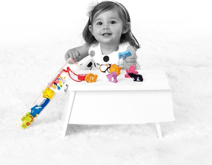 Actual product image Hape Pull-along giraffe