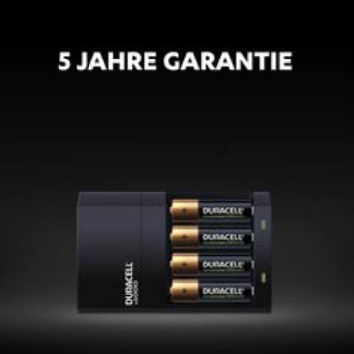 Produktbild Duracell Hi-Speed Value Charger inkl. 2x AA und 2x AAA (4 Stk., AA, AAA, 1300 mAh, Ladegerät inkl. Akku)