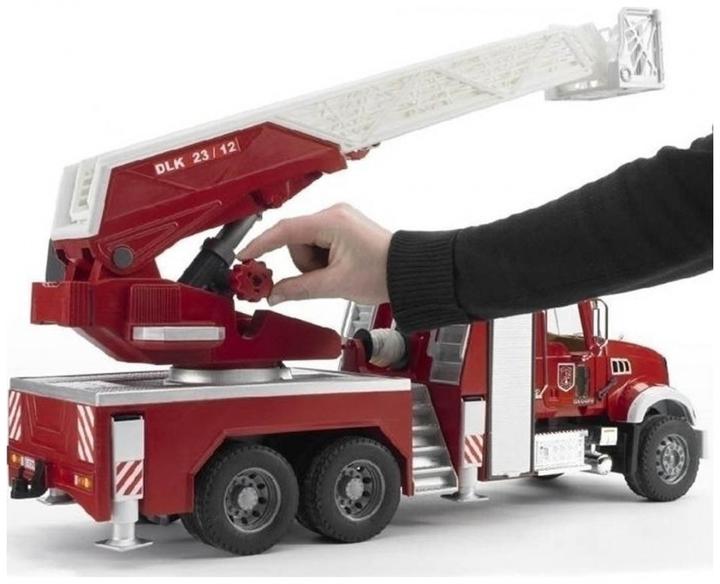 Produktbild Bruder Mack Granite Feuerwehr