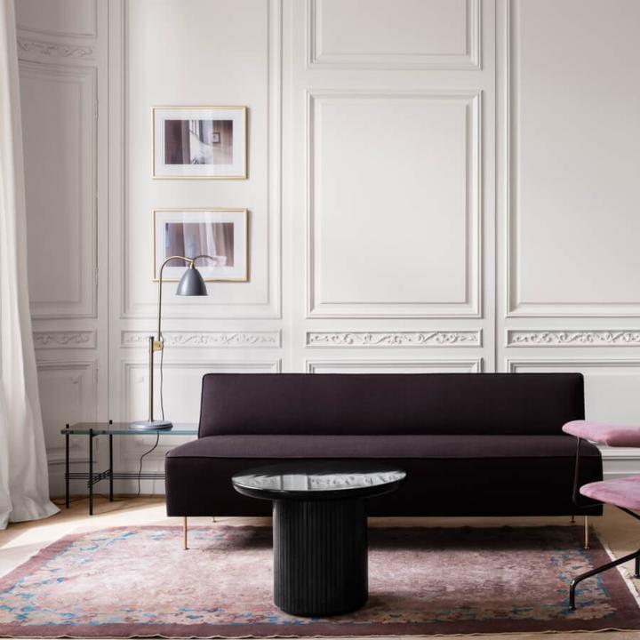 Actual product image Gubi Bl1 Table Lamp table lamp (470 lm, E14)