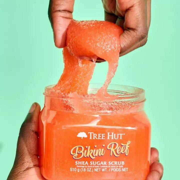 Actual product image Tree Hut Bikini Reef Sugar Scrub 510g