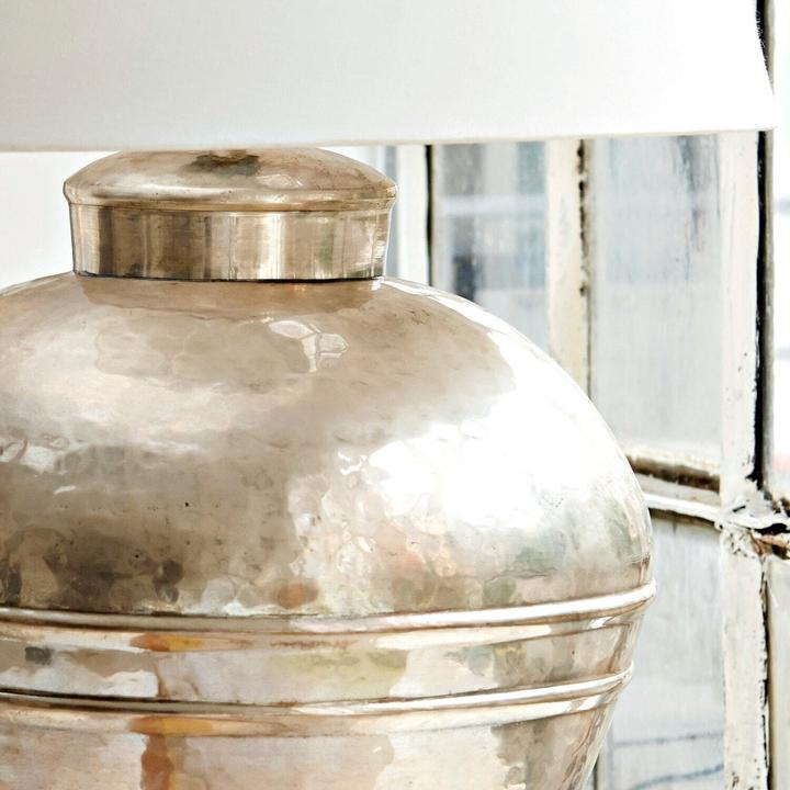 Image du produit Loberon Lampe de table Madison crème/argent antique (E27)