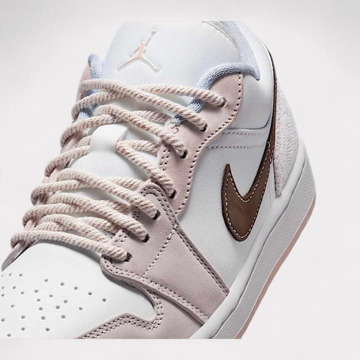 Image du produit Nike Air Jordan 1 Low (40)