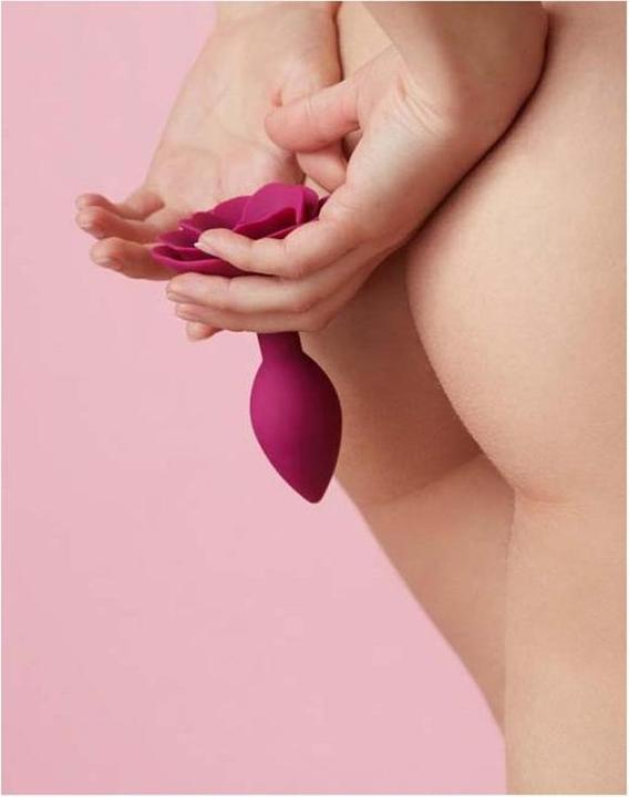 Actual product image Love to Love Anal plug open Rose Red