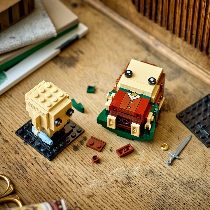 Actual product image LEGO Brickheadz Frodo & Gollum (40630, LEGO Brickheadz)