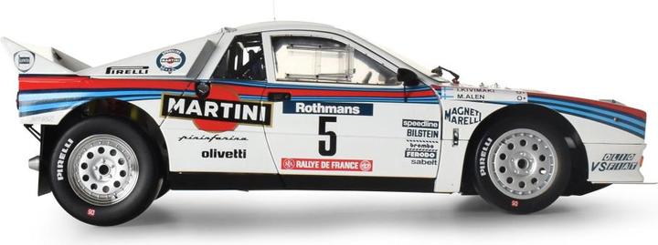 Produktbild 1:8 IXO Lancia 037 Rallye